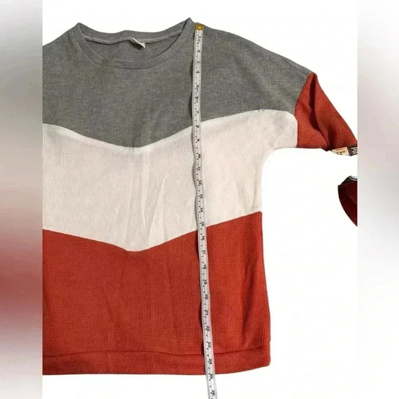 IFFEI Pocket waffle shirt  2 zipper pockets on chest gray/white/orange like new - Picture 3 of 6